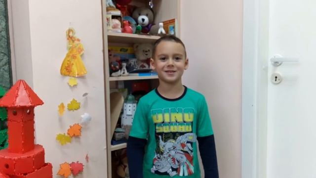 Страна читающая — Артём Данилов читает произведение «Я обманывать себя не стану...» С. А. Есенина смотреть онлайн