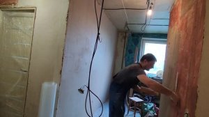 Быстрое выравнивание стен. Штукатурка стен с сеткой. Выравнивание стен без маяков.