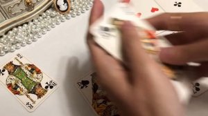 ЛЮБОВНЫЙ ТРЕУГОЛЬНИК. КОГО ВЫБЕРЕТ КРЕСТОВЫЙ КОРОЛЬ ВАС ИЛИ БУБНОВУЮ ДАМУ? ИГРАЛЬНЫЕ КАРТЫ РАСКЛАД!