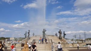 В Ставрополе открыли крупнейший на Юге страны фонтан «Россия»
