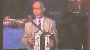 Abutalib Sadiqov-Azerbaycan teraneleri qarmonda(super ifa)