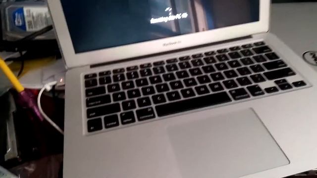 Install Windows 10 on Macbook Air with Bootcamp | How To | BJ ACH смотреть онлайн