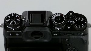 Профессиональная беззеркальная фотокамера Fujifilm X-T2