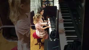 играем на пианино в 4 руки🎹🙌🙌