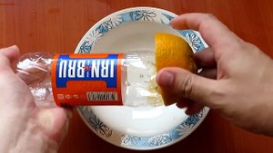 КАК ВЫЖАТЬ СОК ИЗ АПЕЛЬСИНА без соковыжималки за 1 минуту ??Как сделать