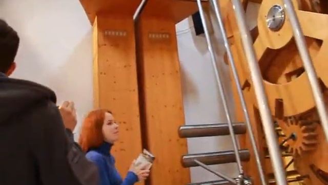 Музей самых больших часов с кукушкой смотреть онлайн