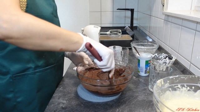 Мраморный кекс, немецкая классика, минимум времени-максимум вкуса! / Marmorkuchen lecker und einfac смотреть онлайн