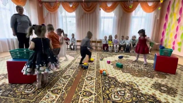 Утренник во второй младшей группе, посвящённый 8 марта (2022 год, ГУО «Ясли-сад агрогородка Кадино» смотреть онлайн