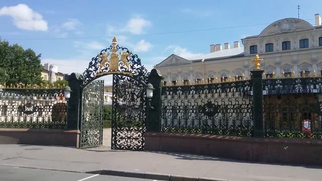 Шереметьевский дворец