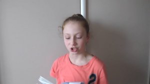 Читаю свои стихи | Лиза Любарская