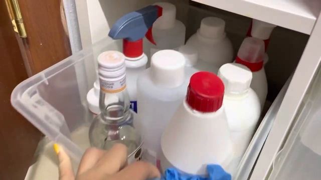 Рабочее место мастера маникюра . Выгодно ли покупать помещение .