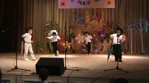 танец "Жёлтые ботинки"МБДОУ Комаричский детский сад № 3,