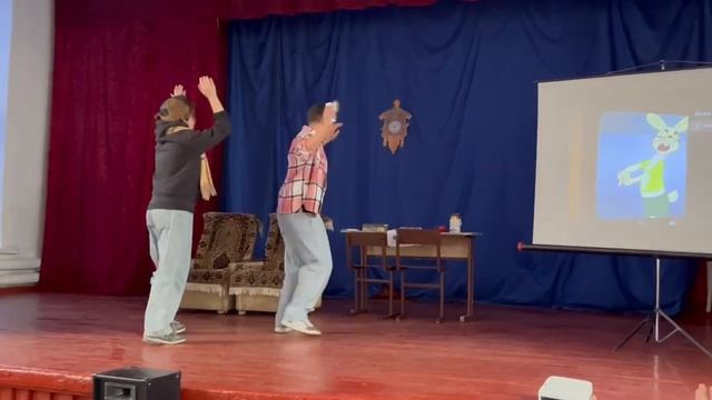 МБОУ 2 Школьный театр "Апельсин" спектакль "Бобик в гостях у Барбоса" смотреть онлайн