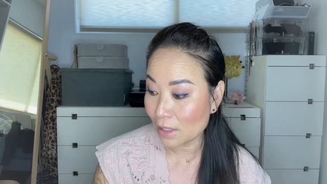 Tips on how to best use all the brows products смотреть онлайн