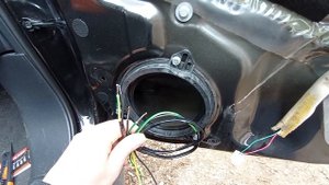 Замена штатных динамиков в Nissan Juke на DL Audio Gryphon Lite 165 v2.