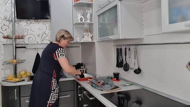 27.11.2023 г Наша погода/ Новогодние товары/ Готовлю ужин/ Скумбрия и картофель в духовке