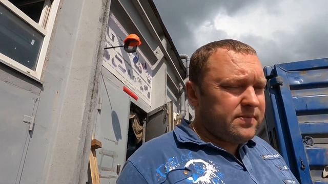 Лучше не купить новый гидроцилиндр выдвижения балки аутригера Kanglim Soosan Hiab, а отремонтироват