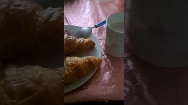 ЗАВТРАК С КРУАССАНАМИ И КОФЕ 🥐🥐☕️