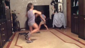 Видеоархив. Тима и Ваня в отрыве под хит PSY Gangnam style.