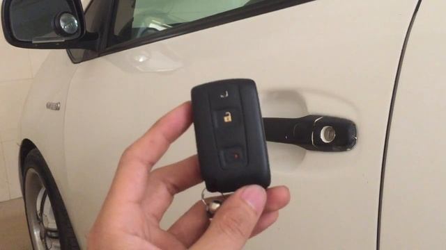 បញ្ចាអោយ Smart Key ចាក់សោស័្វយប្រវត្តិ ឡាន Prius 2004 - 2009 - How to Automatic Door Lock Smart Key смотреть онлайн