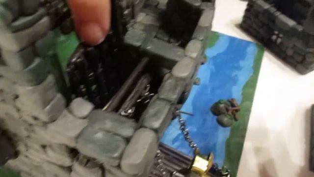 Обзор пластилинового замка, сделанного своими руками! Как из Лего или в Майнкрафт, только круче! :) смотреть онлайн