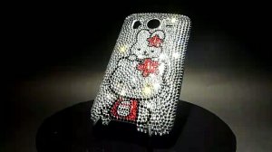 HTC Desire HD c кристаллами SWAROVSKI