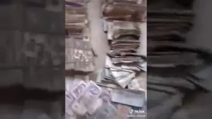 Денежная находка под полом на  крыше !