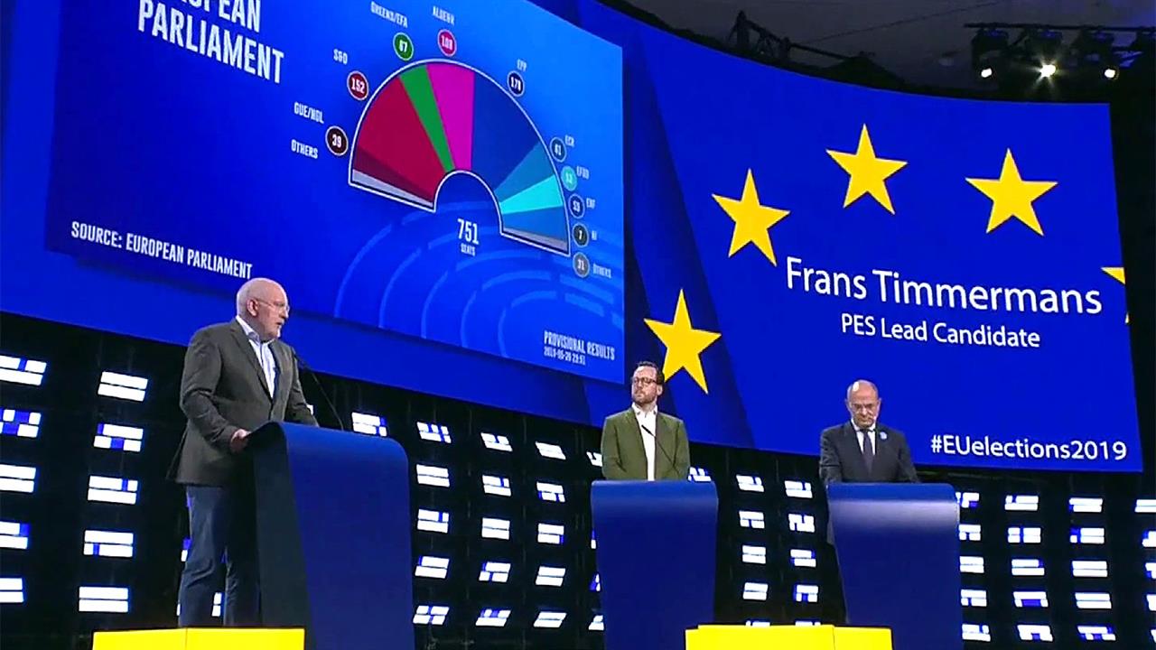 Лидеры Евросоюза не могут определиться с претендентом на пост главы Еврокомиссии