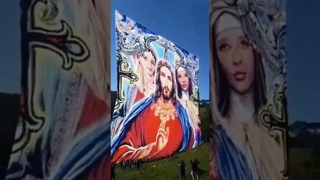 Воздушные шары поднимают в небо... сидимдома небо полет красота