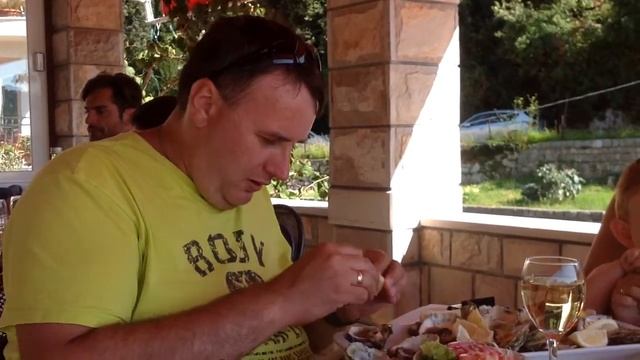 Как Кушать Устрицы По Хорватски смотреть онлайн