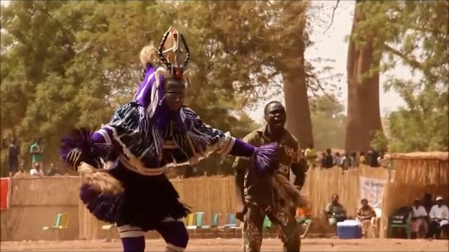 Пока Майкл Джексон отдыхает) ЭТО ВИДЕО ВЗЯТО ИЗ ЮТУБА С КАНАЛА ПРОШУ НЕ КИДАТЬ СТРАЙКИ ССЫЛКА В ОПИ смотреть онлайн