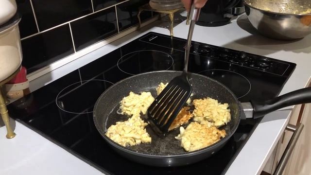 Латкес (оладьи из цветной капусты) смотреть онлайн