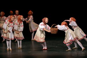 "Прогулка", ансамбль "После уроков". "Walk", ensemble "After the lessons".