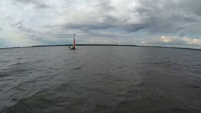 5 человек на катамаране. Обзор с моторной лодки смотреть онлайн