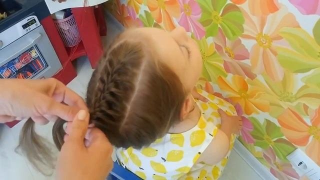Простая прическа для девочки на каждый день