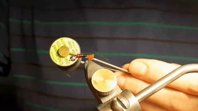 Зимняя мушка на окуня - "Мотыль" (Имитация мотыля) смотреть онлайн