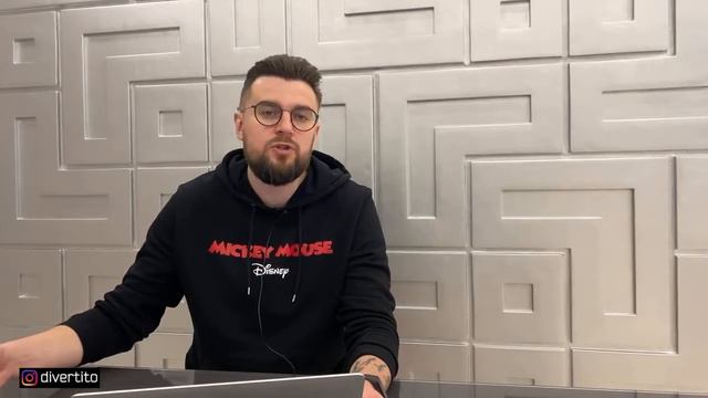 Меркантильная девушка.
