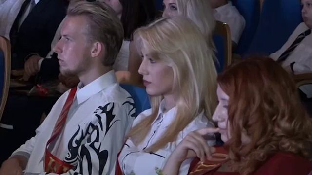 Стипендии главы и премии «Одаренность» — награды для молодых, умных и активных старооскольцев смотреть онлайн