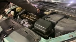 ЗАМЕНА ПРОКЛАДКИ КЛАПАННОЙ КРЫШКИ (PEUGEOT)
