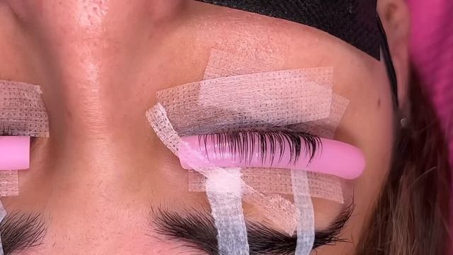 Lash Lift & Tint смотреть онлайн
