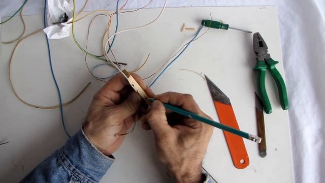 как снять с провода покрытие прибор для быстрого снятия изоляции. супер чудо