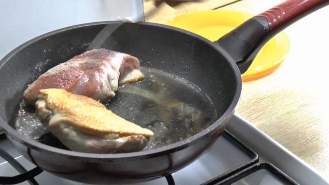 Жареная утиная грудка..Этот прекрасный деликатес приготовить очень просто!