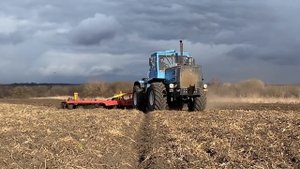 Трактор Т-150 новый культиватор! НАКРЫЛО СНЕГОМ!