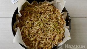 Насыпной пирог с яблоками в духовке