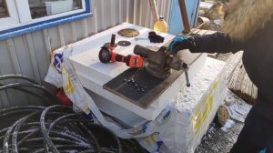 Тест аккумуляторной УШМ (болгарки) Tekhmann TAG-125/i20 kit, резка арматуры 12мм в режиме нон-стоп