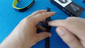 UNBOXING XIAOMI Mi BAND 4 - TEST Pregi e Difetti a €34,99 a confronto con GARMIN VIVOPSORT