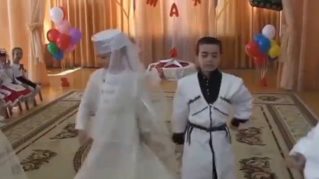 11 Ансамбль Виноградинка МБДОУ 152 г Ростов на Дону – Лезгинка смотреть онлайн