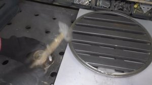 Лучшее что можно сделать из ступицы и Профильной трубы 20/40. Три функции в одном изделии.