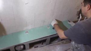 Укладка КАФЕЛЬНОЙ ПЛИТКИ на стены сборка КОРОБОВ