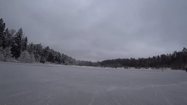 СТОЛЬКО ЖЕРЛИЦ Я НЕ СТАВИЛ НИКОГДА.ВЫБИЛИ ВСЮ ЩУКУ. Оставили жерлицы на три дня. Рыбалка на жерлицы смотреть онлайн